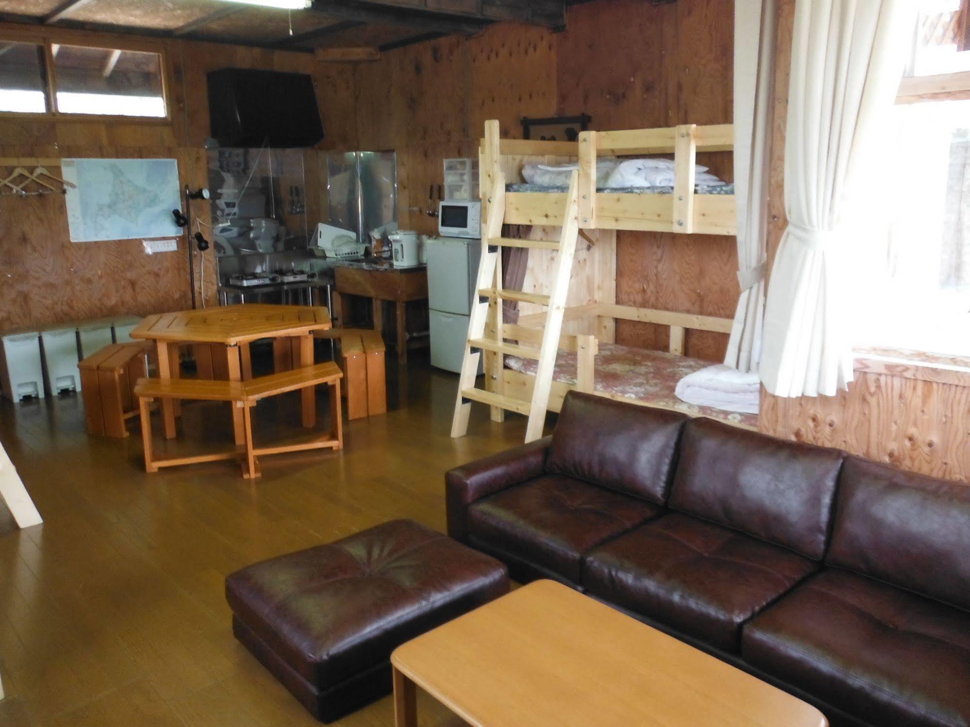 Clione Campground Hostel Shari Ngoại thất bức ảnh